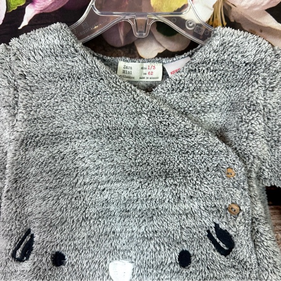 SOLD 🛍️ Zara Mini Toddler Girls Gray Faux Fur Animal Print Wrap Cardigan Sweater - Picture 3 of 8